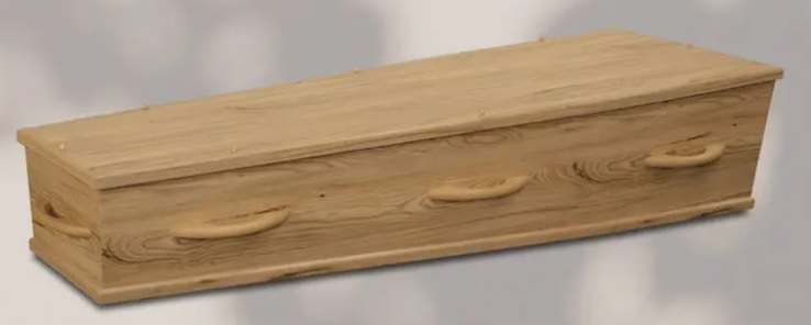 Wildeikenfineer kist met plat deksel en houten handvaten