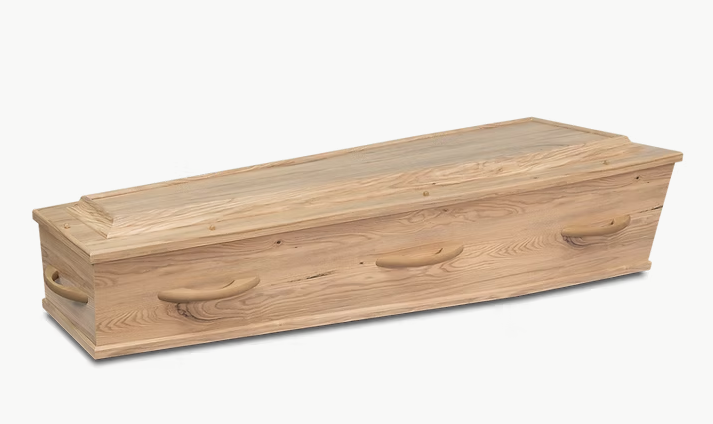 Wildeikenfineer kist met kroondeksel en houten handvaten