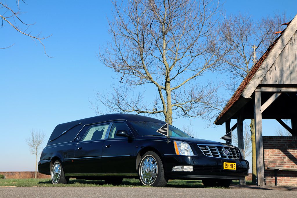 Een moderne Cadillac staatsie auto.